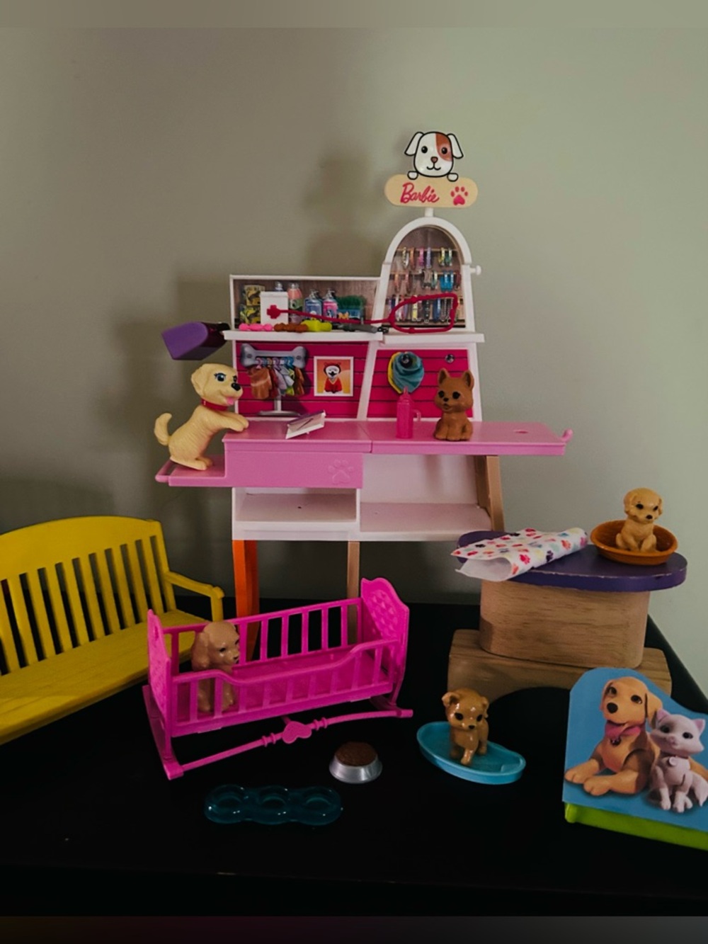 Barbie Pet Vet Playset Doggie Daycare pup bottles towel feed bowls puppy crib